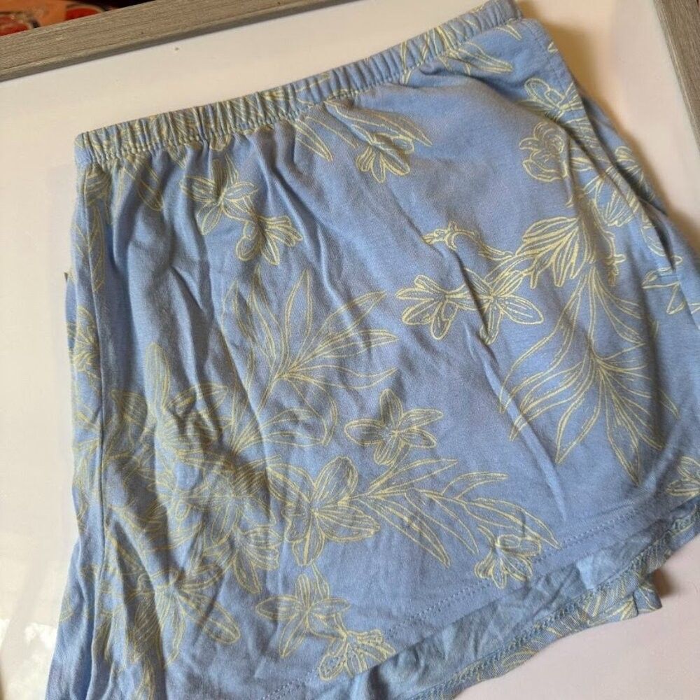 Sz Large Stars Above Cami & Shorts Pajama Set with Adjustable Spaghetti Straps